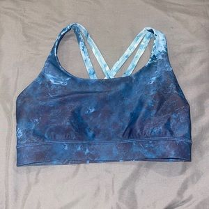 LULULEMON SPORTS BRA SIZE MEDIUM